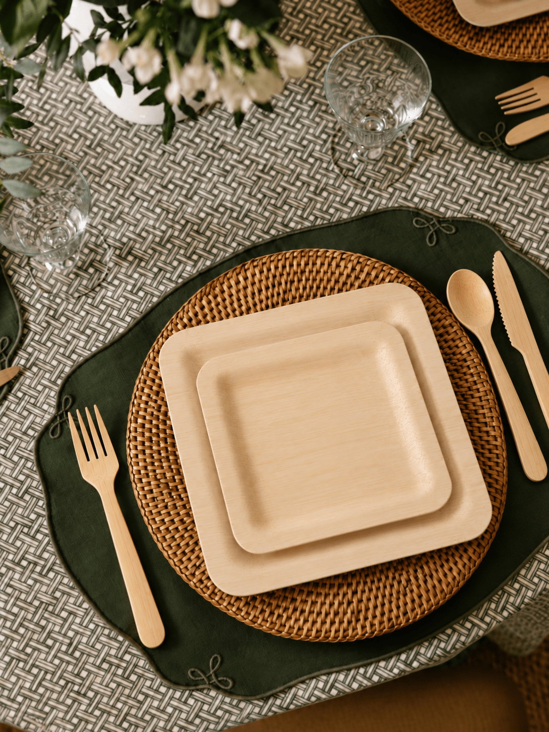 Premium Bamboo Wedding Dinnerware Set - Serves 100 Guests - Leaf with life
